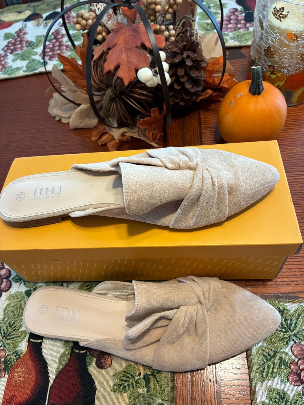 Musse & Cloud Beige Knotted Pointed-Toe Mule